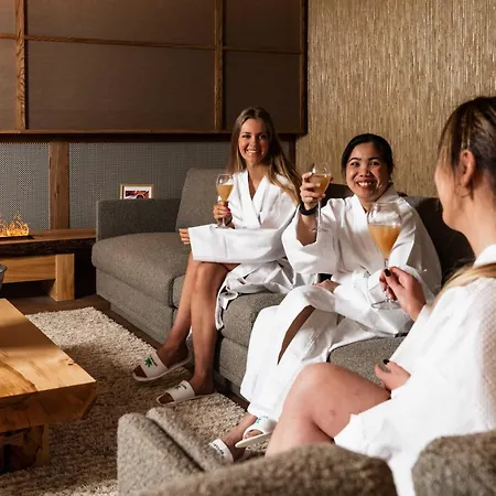 サンドォルデン 4*